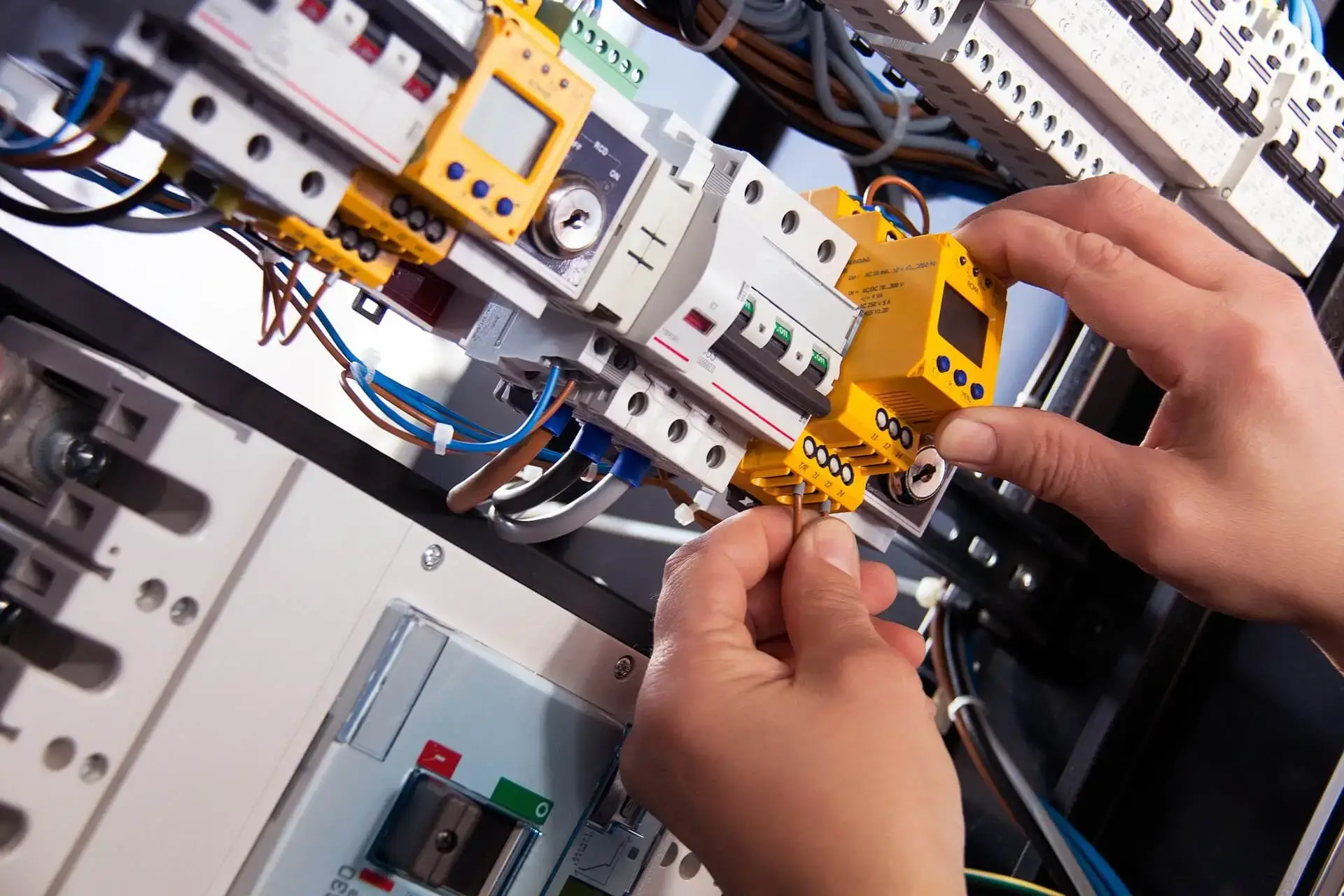 Certified electricians in Plaistow